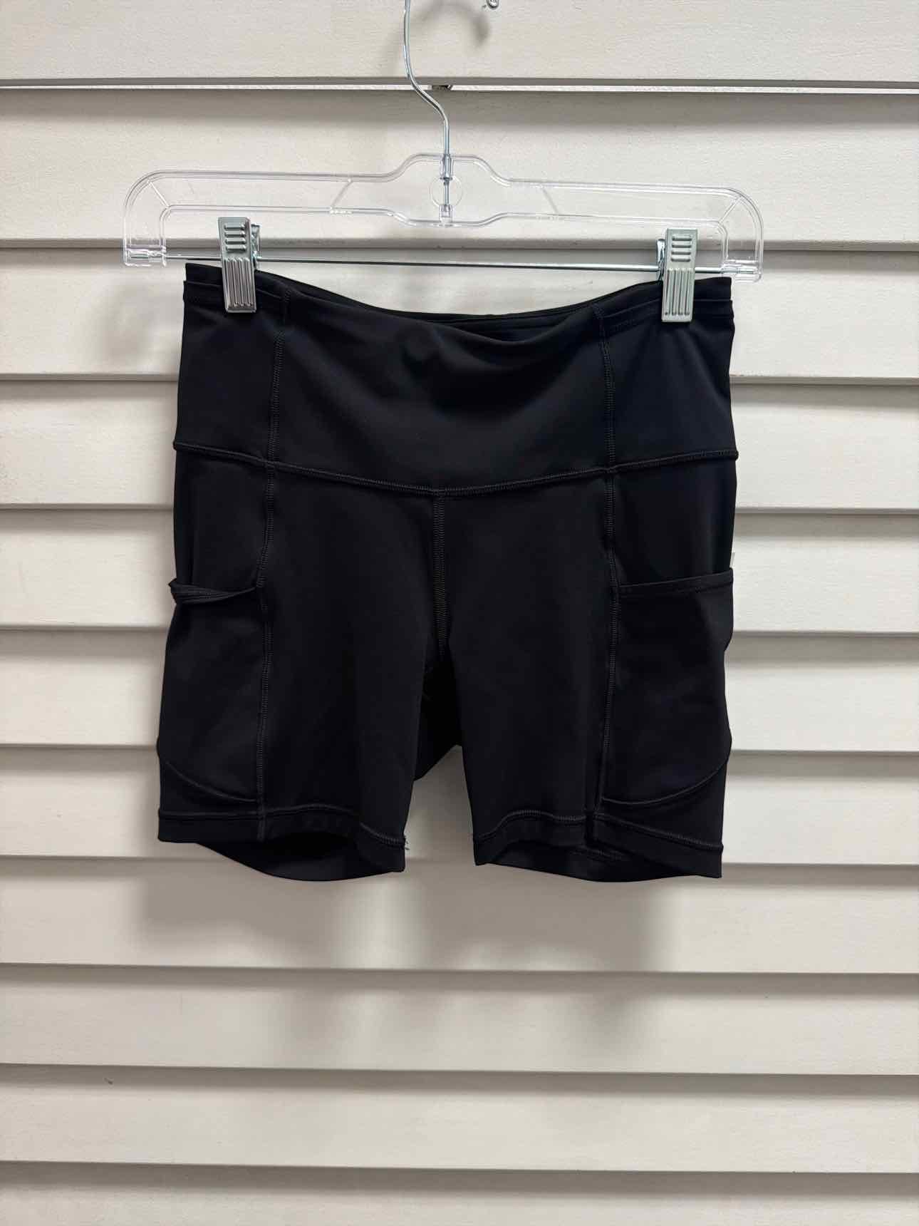 lululemon Size 4 Black Active Short