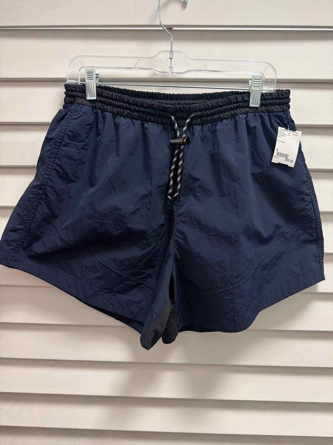 lululemon Size 8 Navy Active Short